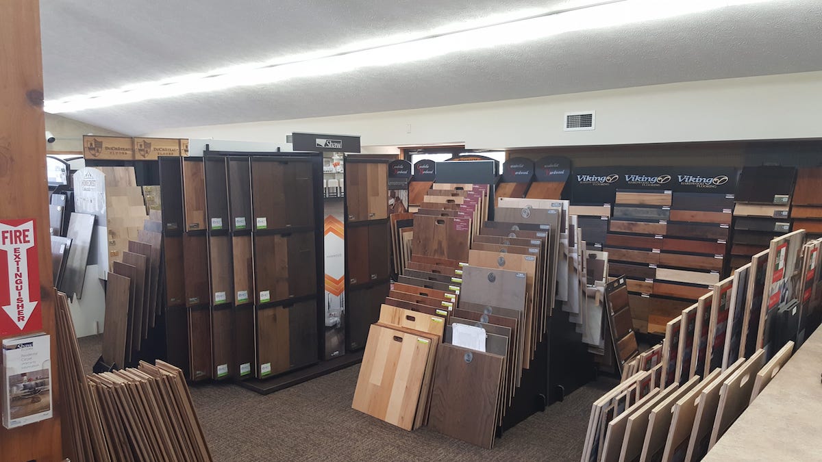 Variety of products in Rockford, MI showroom | Rockford Floor Covering